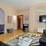Ksenija Zára