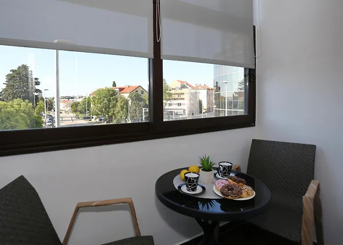 Апартаменти Ksenija *