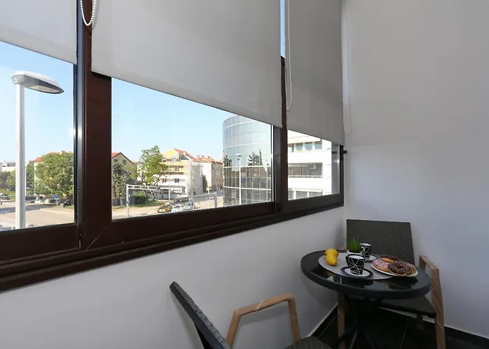 Апартаменти Ksenija Задар