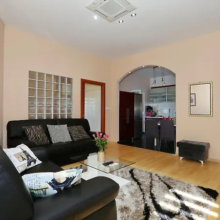 Ksenija Apartamento Zadar